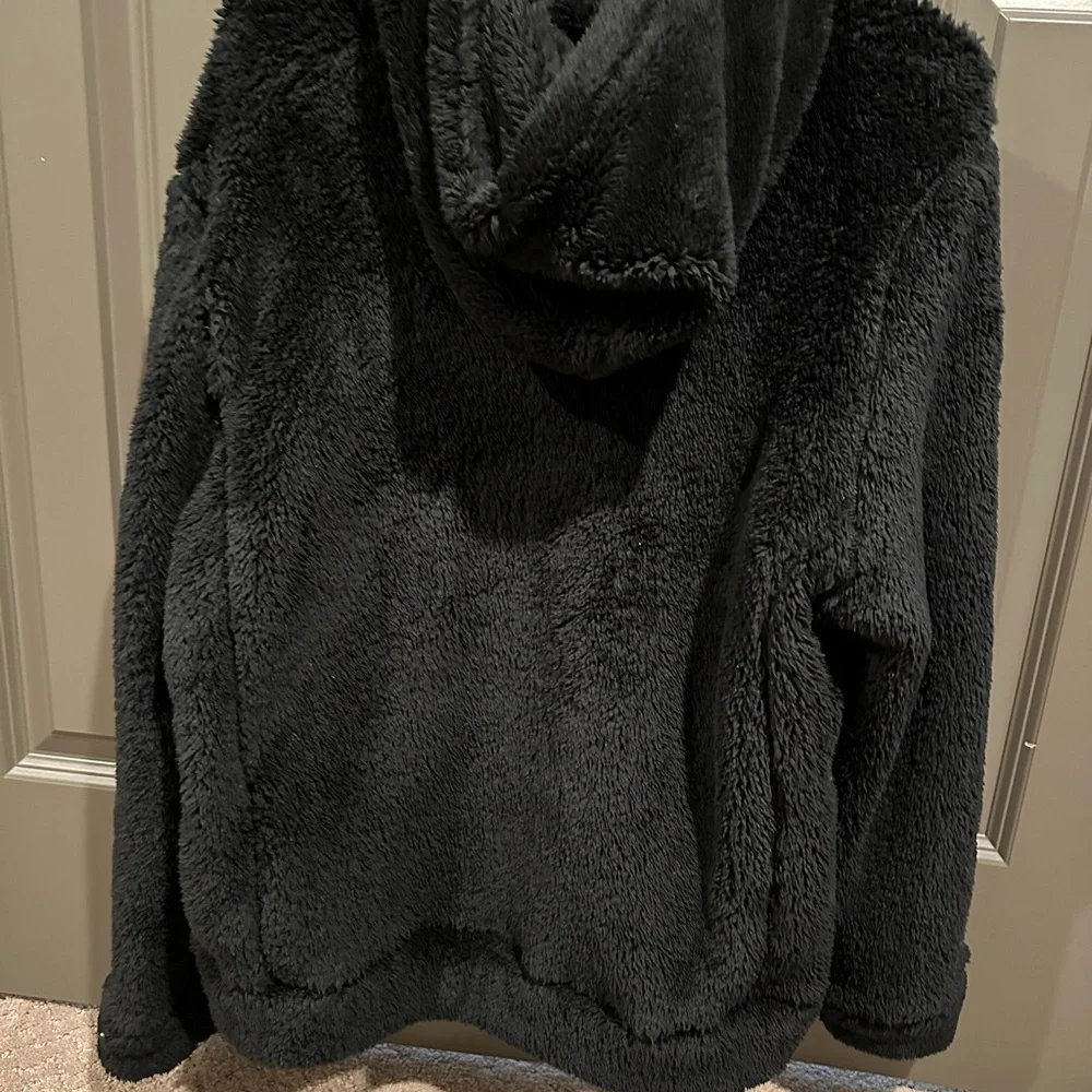Black adidas fuzzy jacket size L - Picture 3 of 5